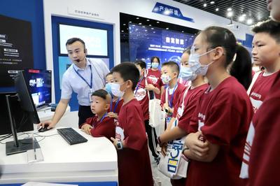 科创梦工厂翻译服务 专业桥梁，助力全球创新交流